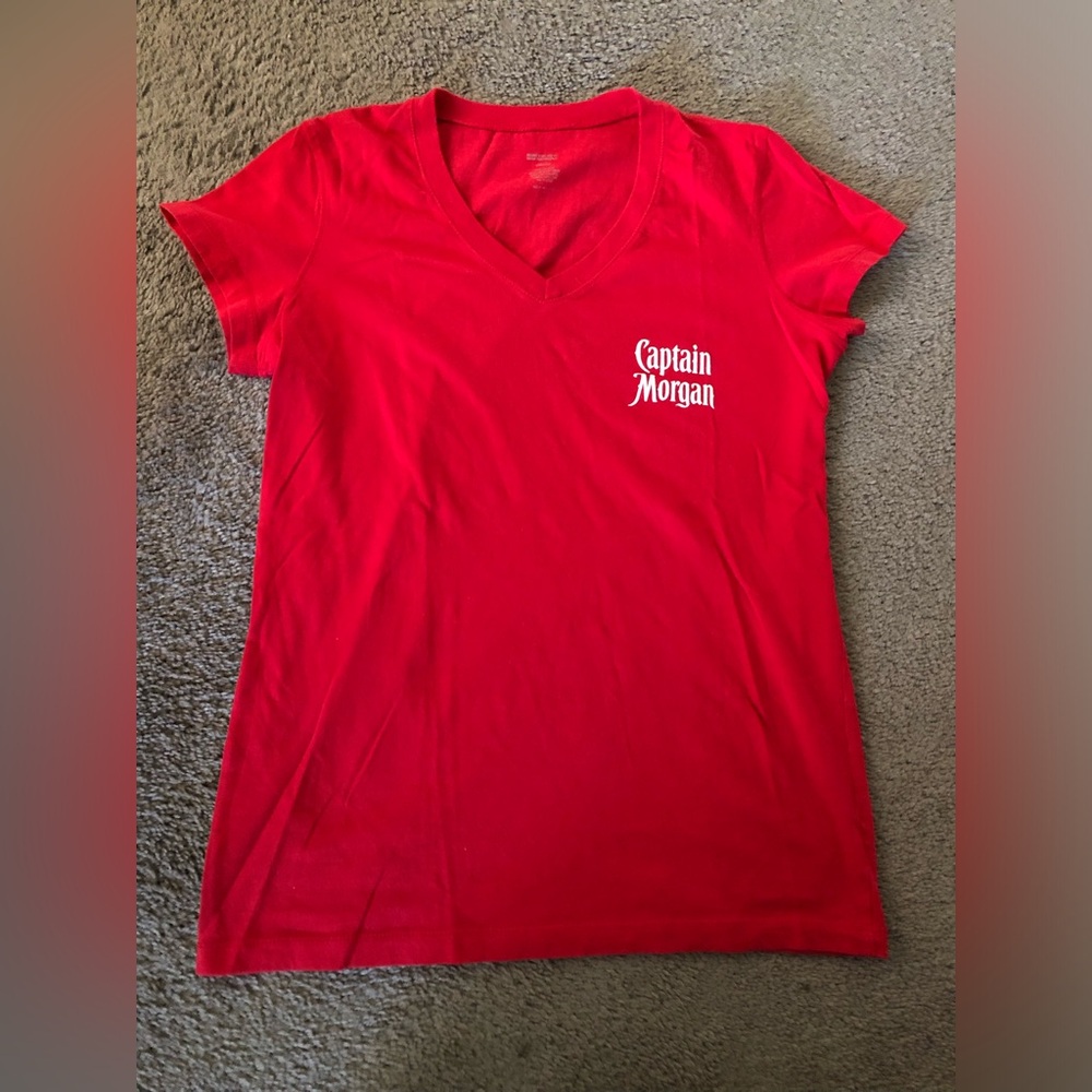 Captain Morgan Red V Neck Woman’s T-Shirt MEDIUM Short Sleeve Worn Once